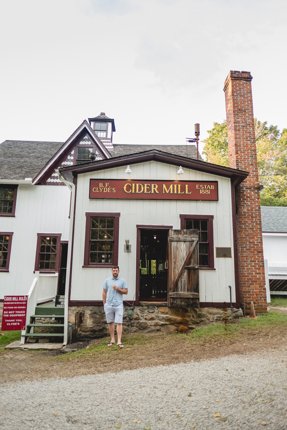 Autumn In New England Premiere | B. F . Clyde's Cider Mill - Live ...