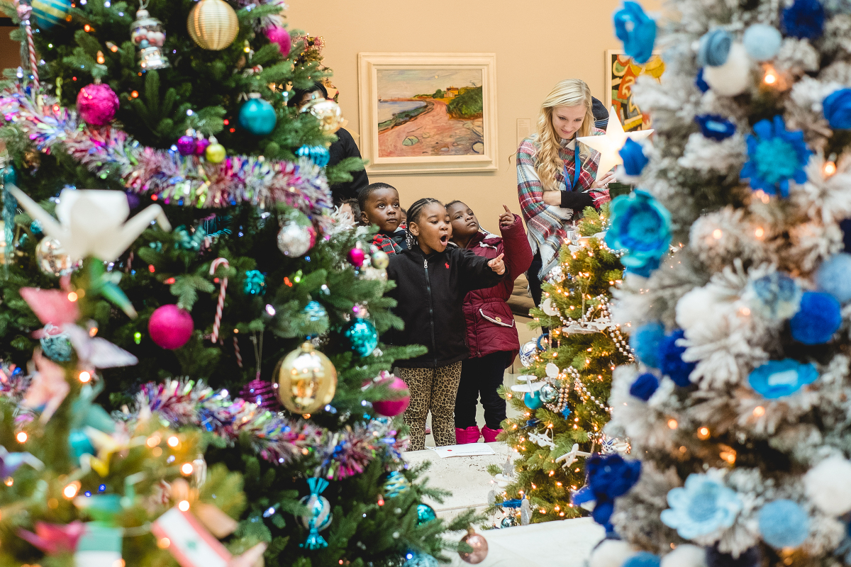 The Festival Of Trees Wadsworth Atheneum Christmas In Connecticut