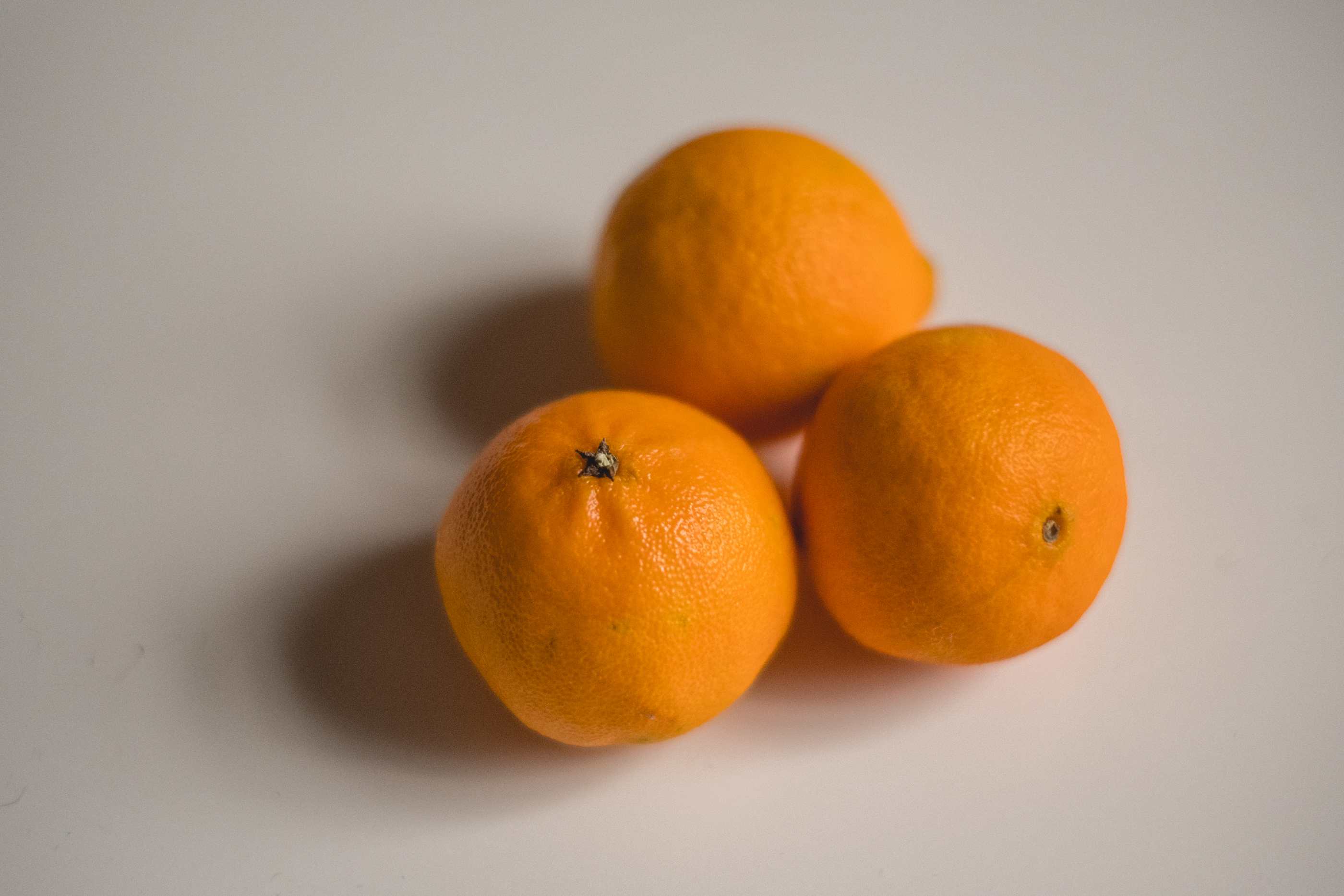 How To Make Orange Pomanders For The Holidays - Live Lovely Photography